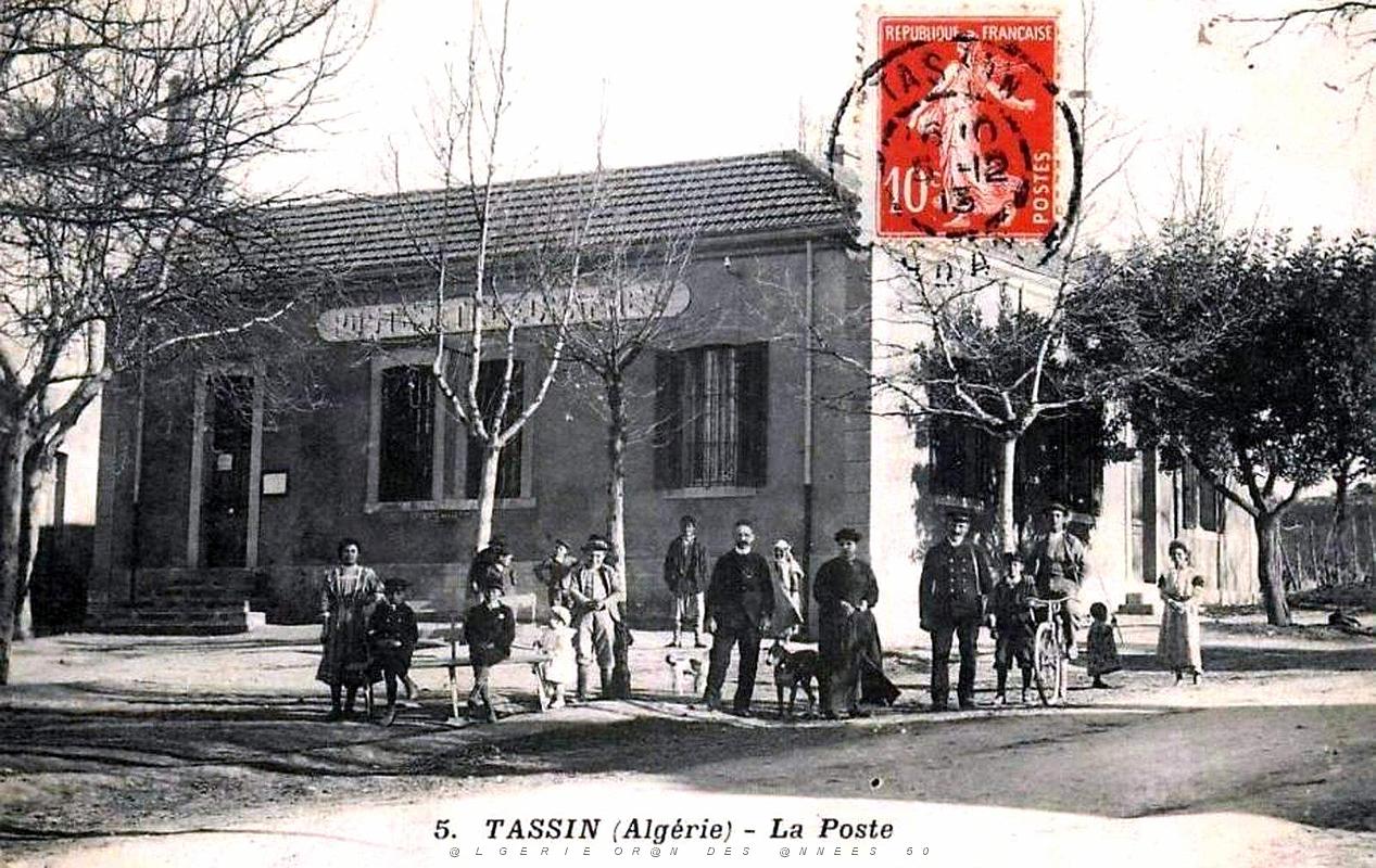 774- Tassin - La Poste.jpg